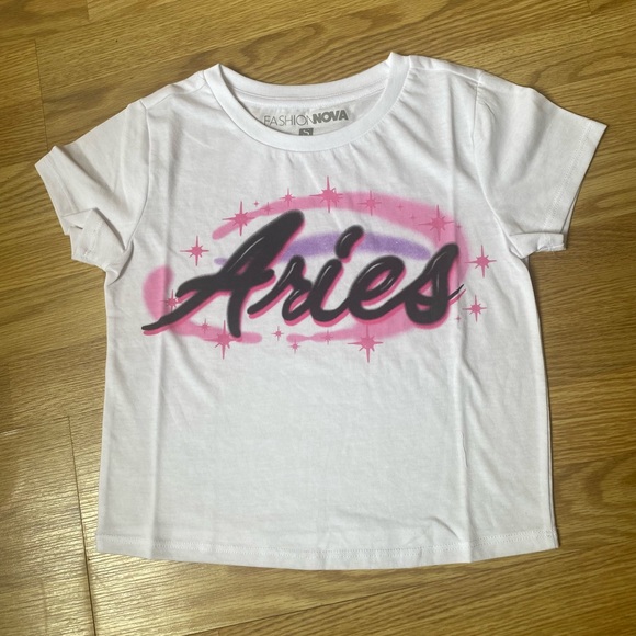 💘Aries Baby💘 Astrology Sign baby tee! NWT size Small - Picture 3 of 11
